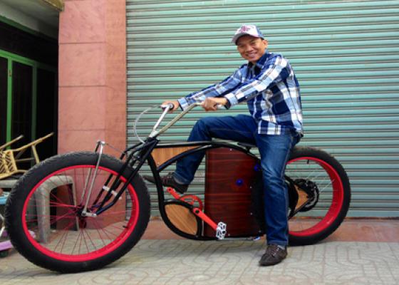 Xe đạp điện tự chế độc nhất tại Tây Ninh